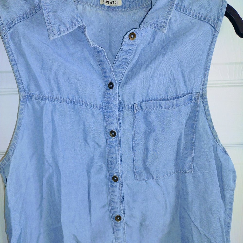 Forever 21 - Chaleco de mezclilla para mujer color azul, claro    estilo casual.